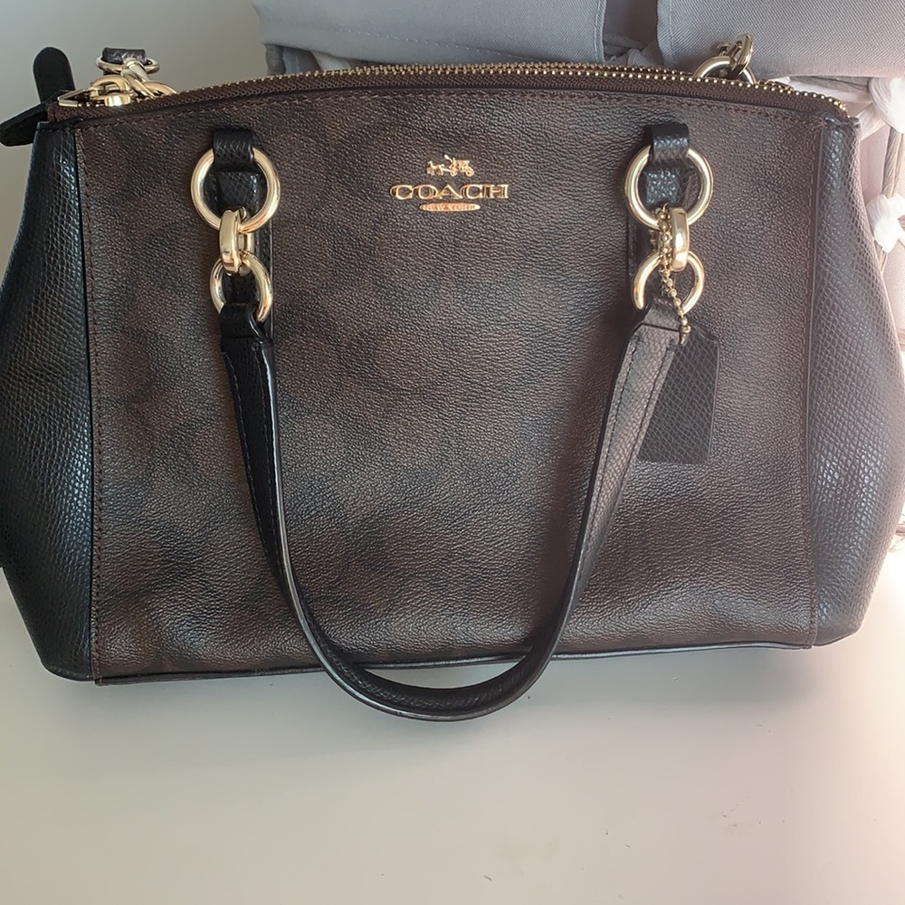 Authentic Coach purse. Gently used good condition . Smoke free home.